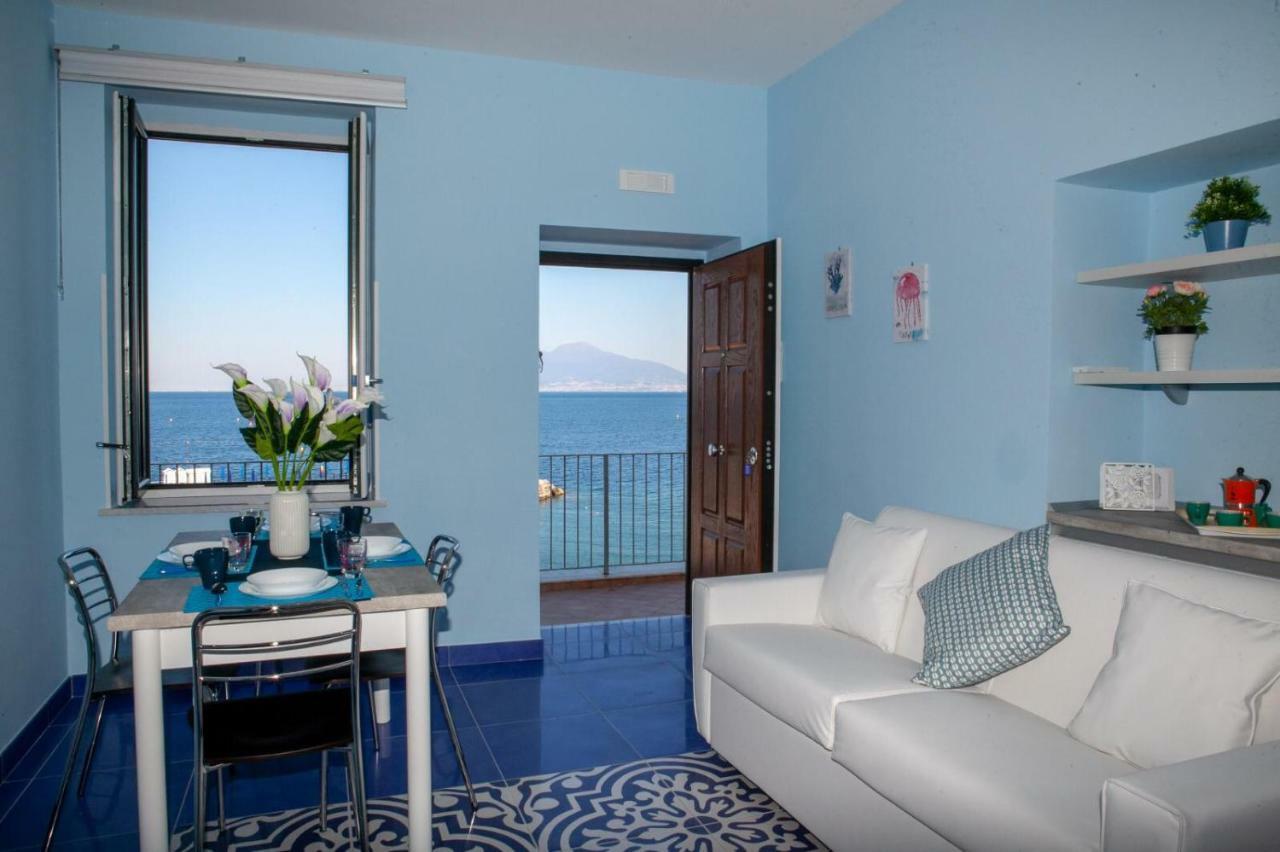 Il Borgo Antico Sorrento Sea View Daire Dış mekan fotoğraf