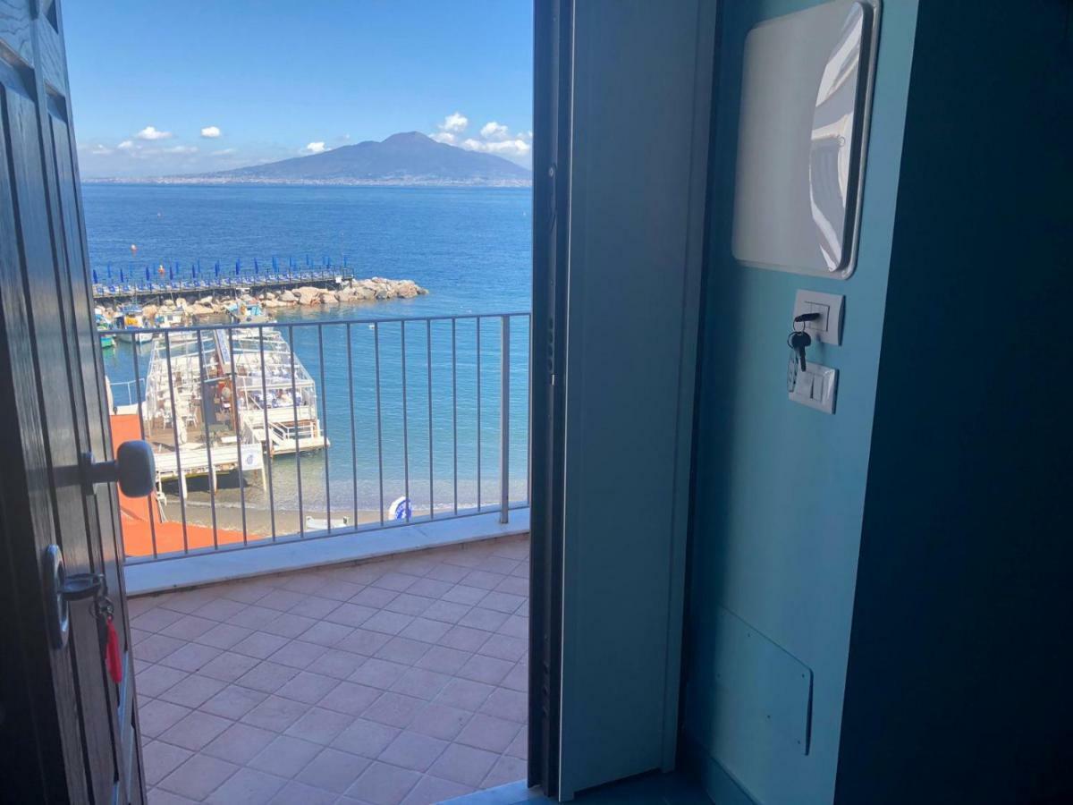 Il Borgo Antico Sorrento Sea View Daire Dış mekan fotoğraf